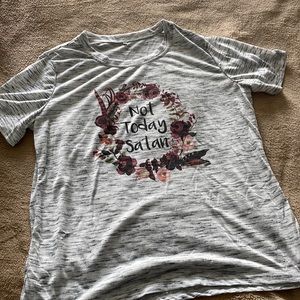 Women’s XL thin T-shirt